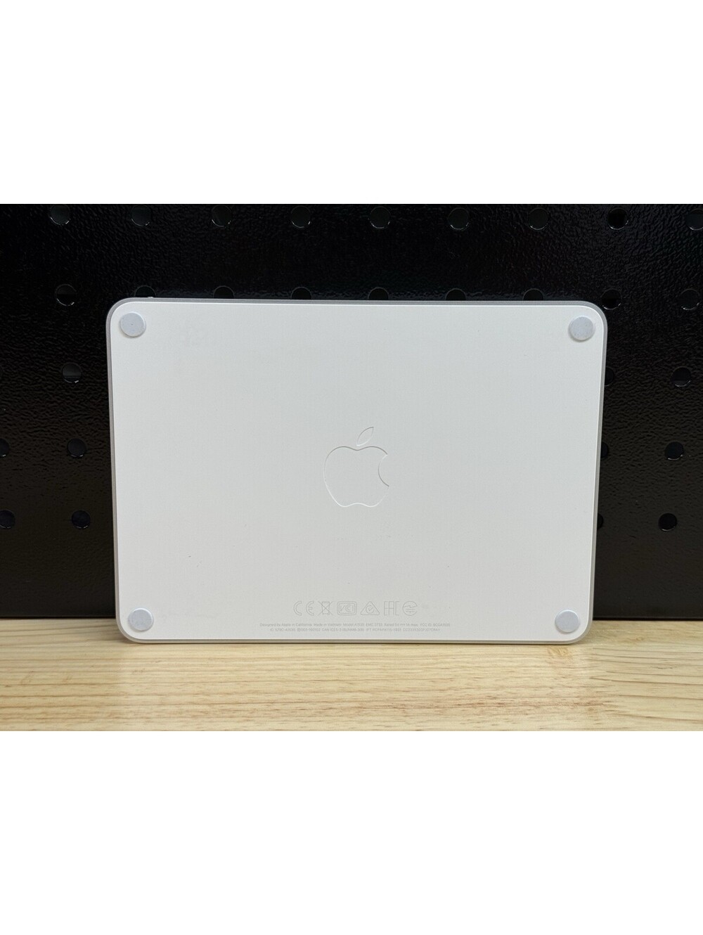Apple Magic Trackpad 2 - A1535 Wireless Bluetooth White/Silver - No Cable